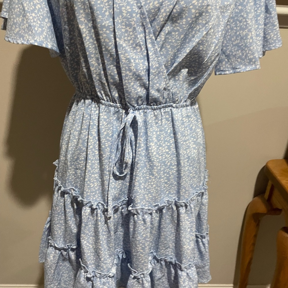 Ladies light blue and white  dress Medium - Picture 4 of 11